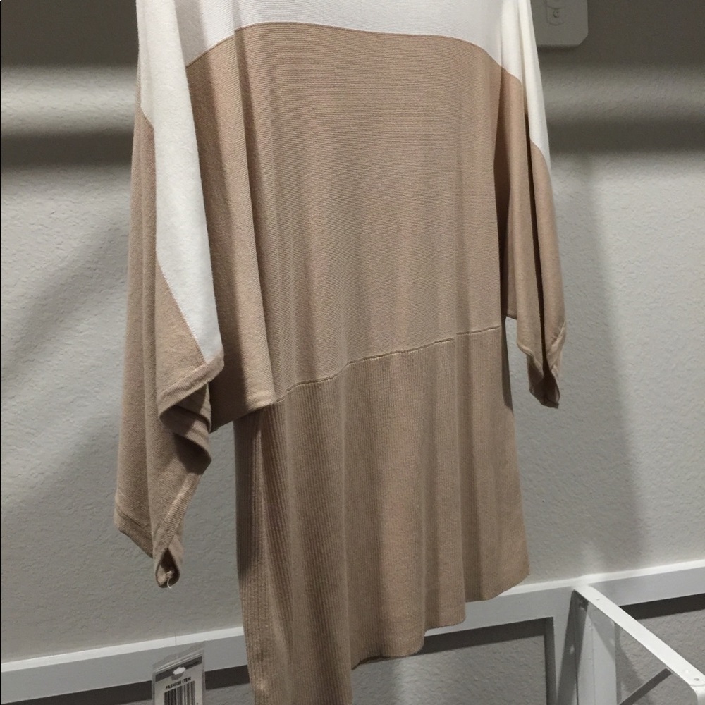Style & Co top - Picture 2 of 4